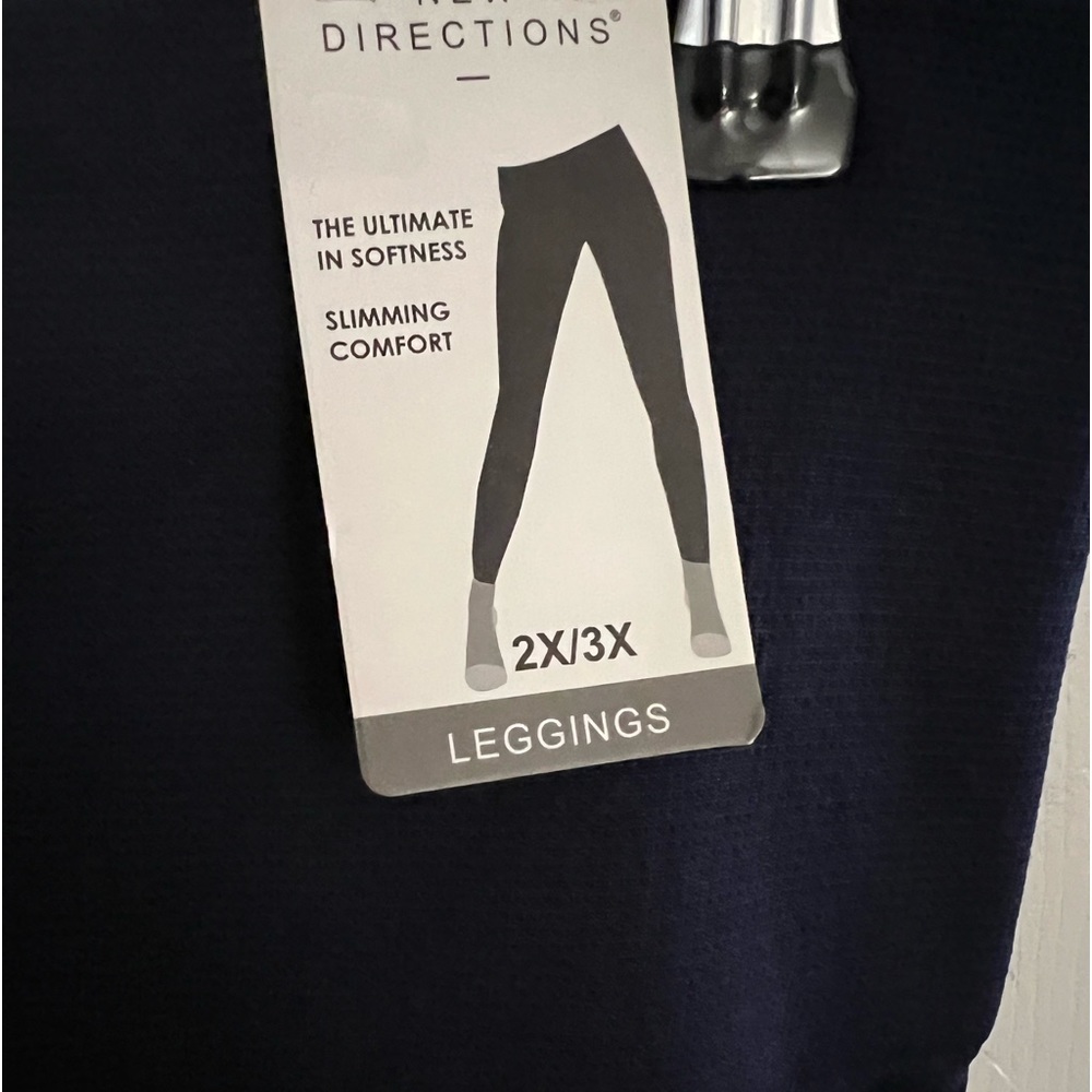 New Directions Navy leggings New with tags. Size 2x/3x